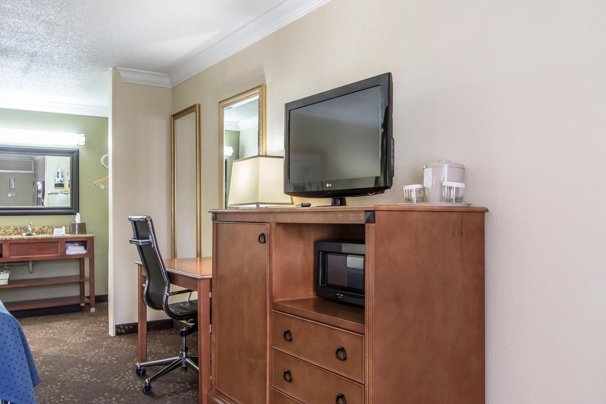 Quality Inn Морган-Сити Экстерьер фото
